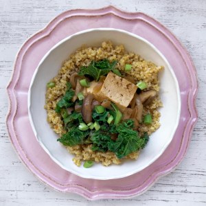 Braised tofu & kale bulgur bowl